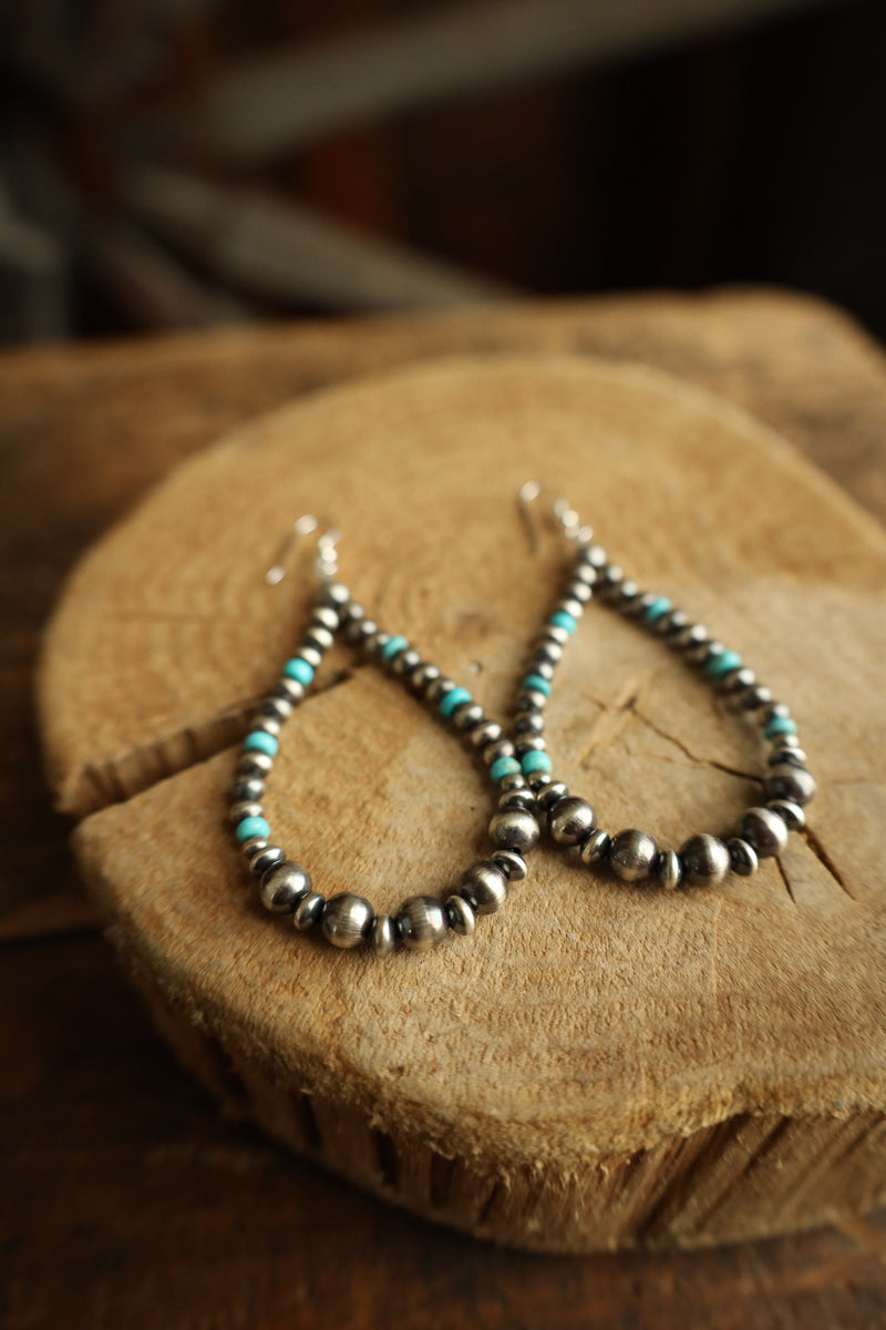 Graduated Navajo Pearls and Turquoise Beads Loop Earring