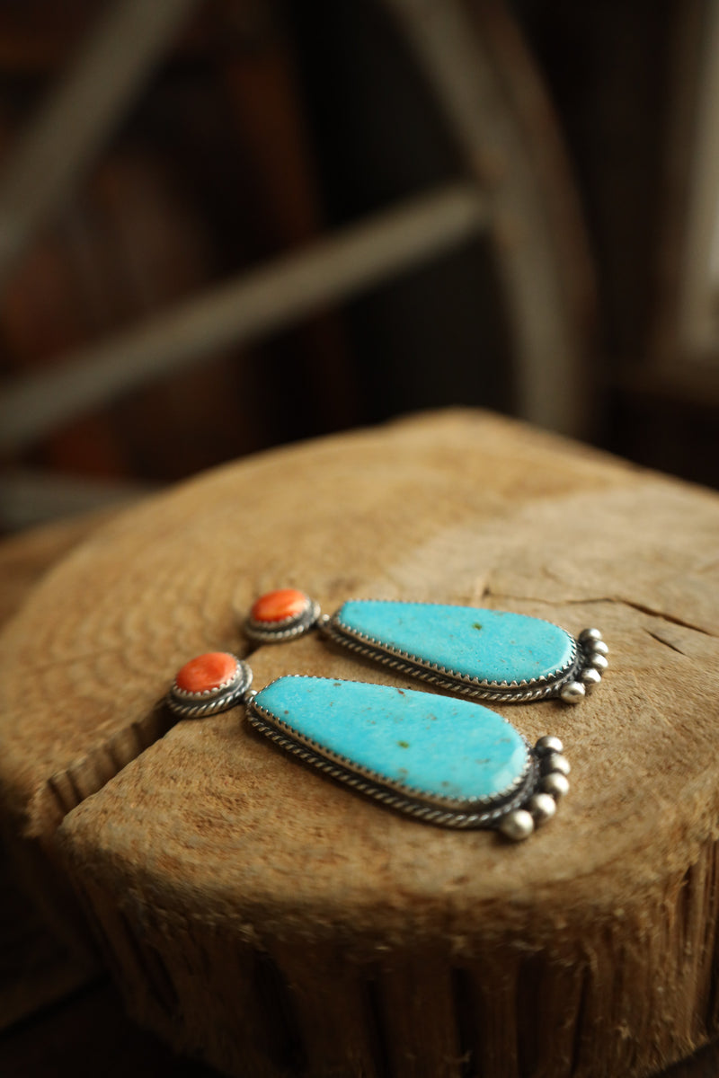 Spiny Oyster Round and Long Turquoise Post Earring