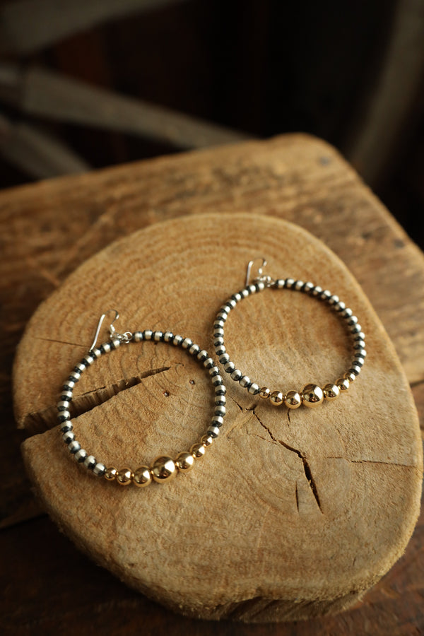 Graduated Gold Filled Navajo Pearls Round Hoop Earring