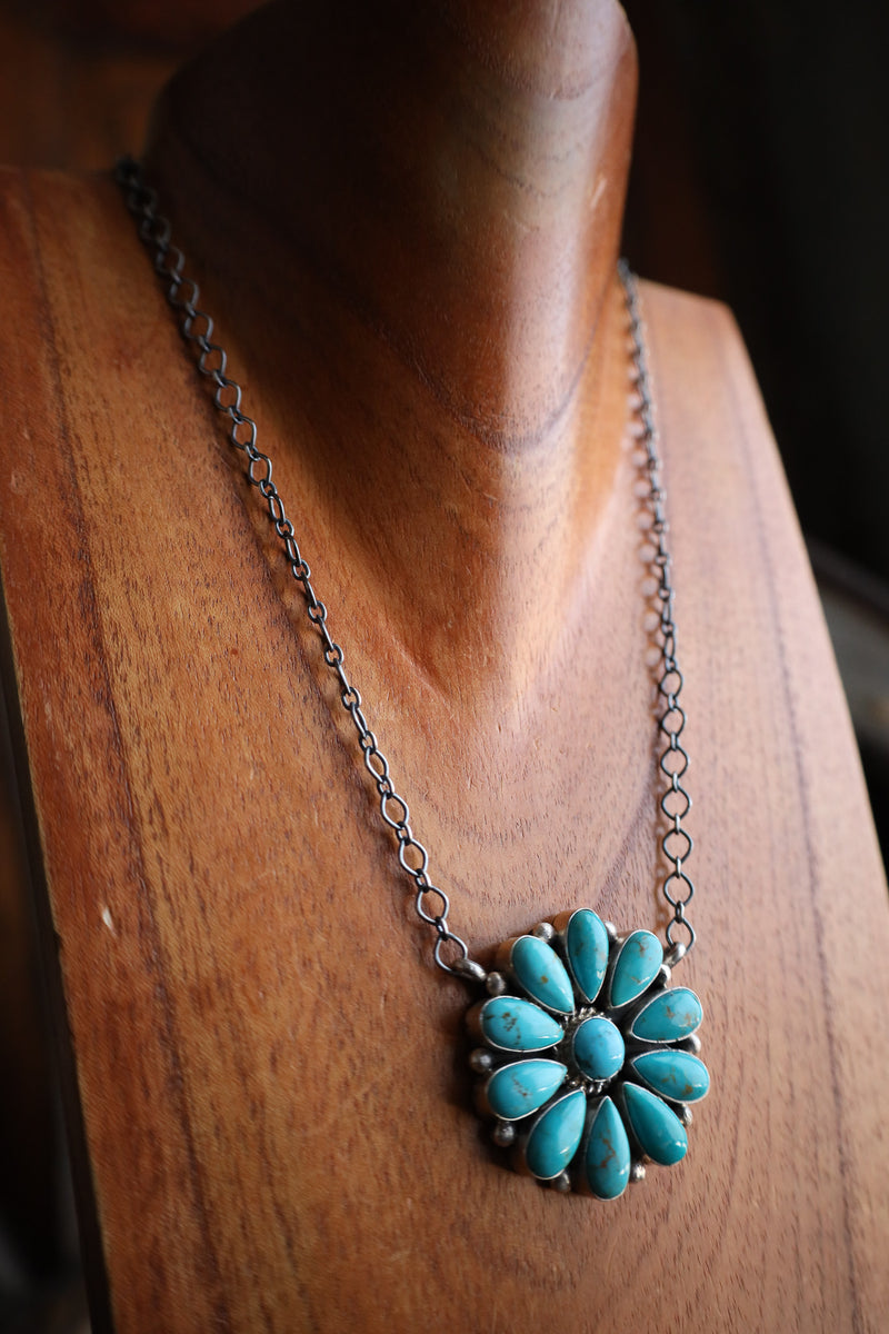 Turquoise Flower On Chain Necklace 