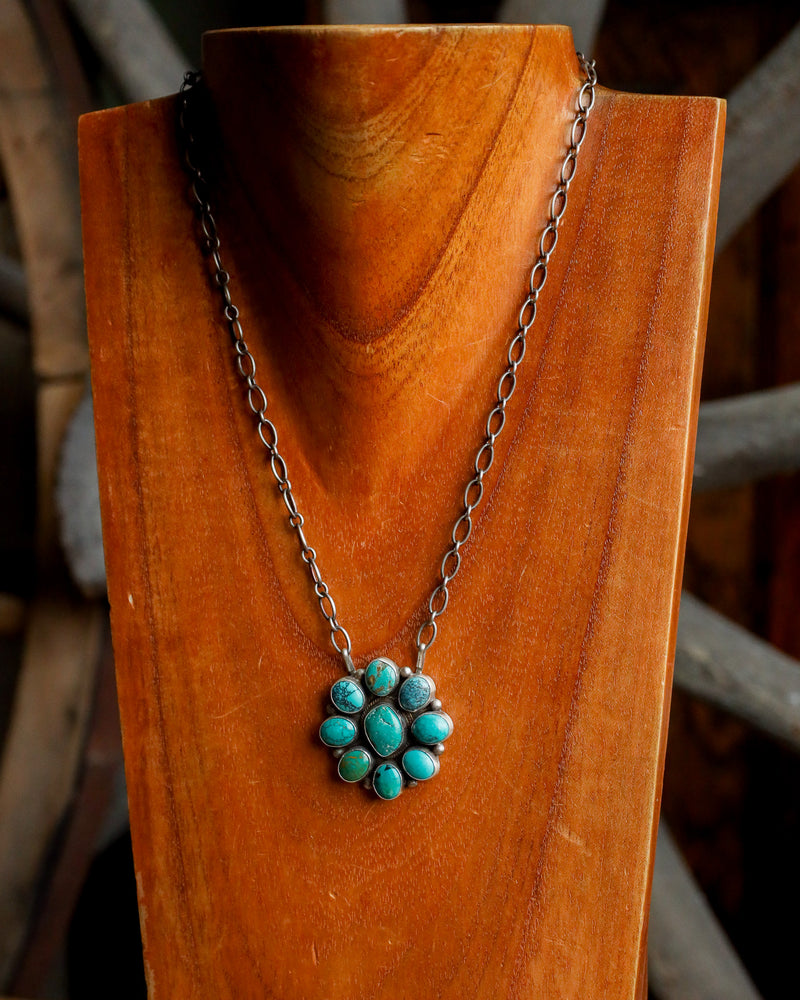 Carico Lake Turquoise Flower Cluster Necklace 