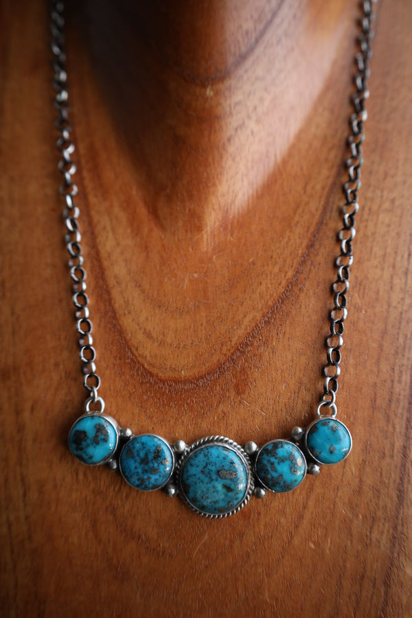 5 Graduated Round Turquoise Stones On Chain Necklace 