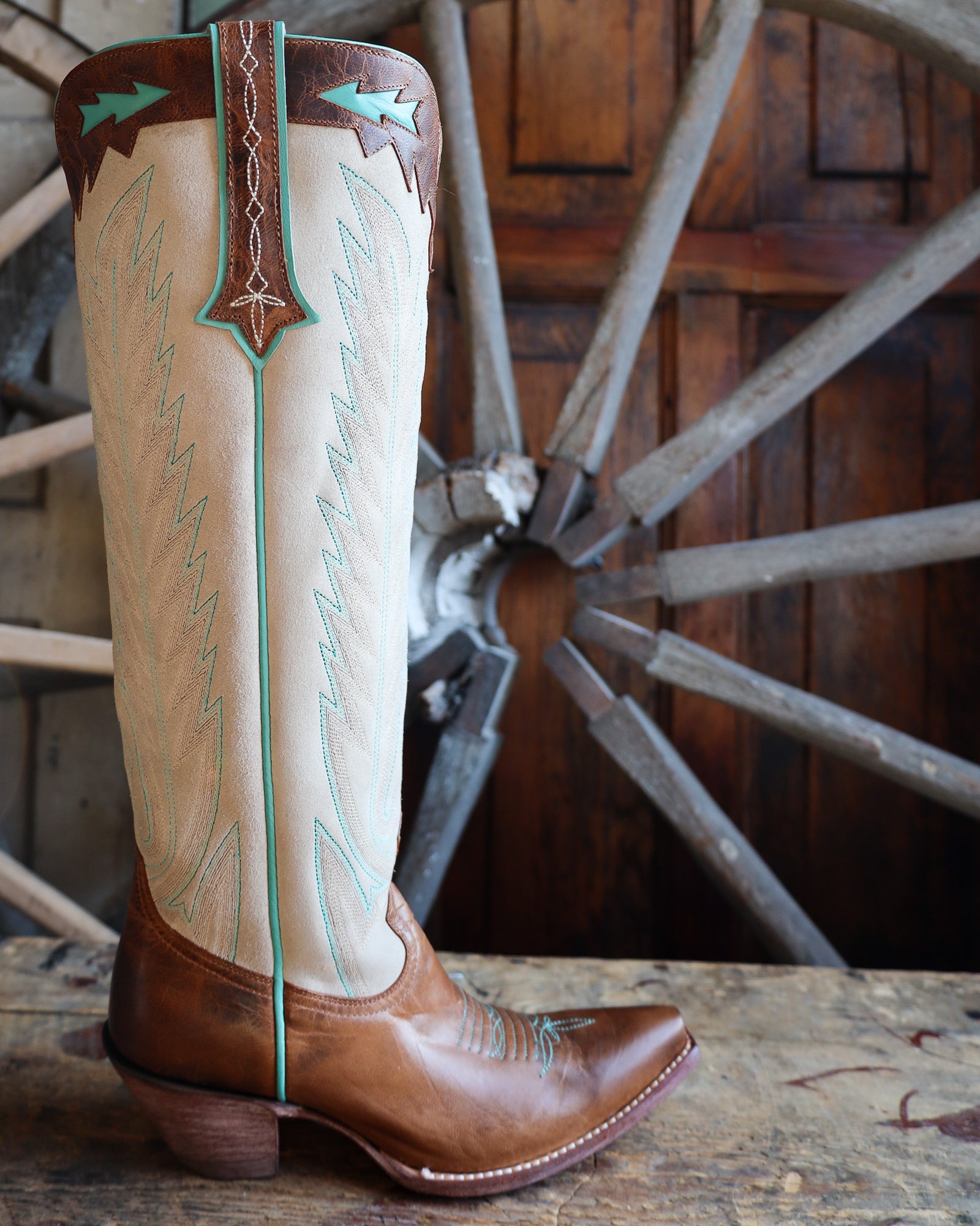 0D6A2895_266c25d9-fd7d-4d37-