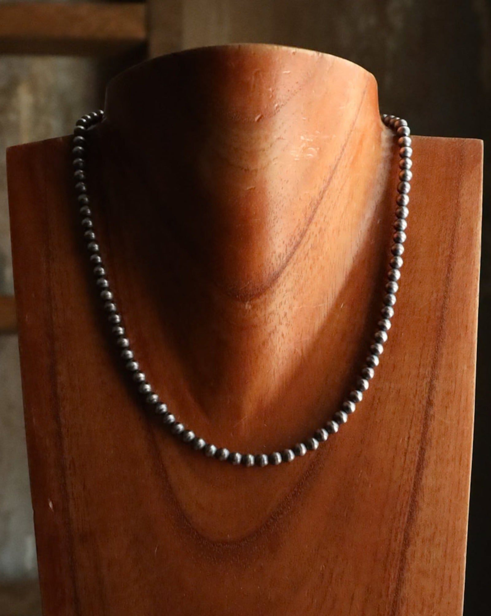 Sterling Silver Navajo Pearl 18