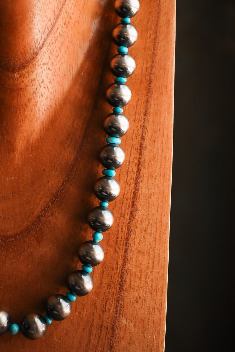 LARGE NAVAJO PEARLS AND TURQUOISE BEADS NECKLACE