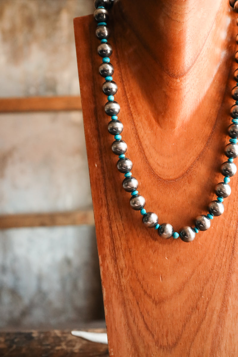 LARGE NAVAJO PEARLS AND TURQUOISE BEADS NECKLACE