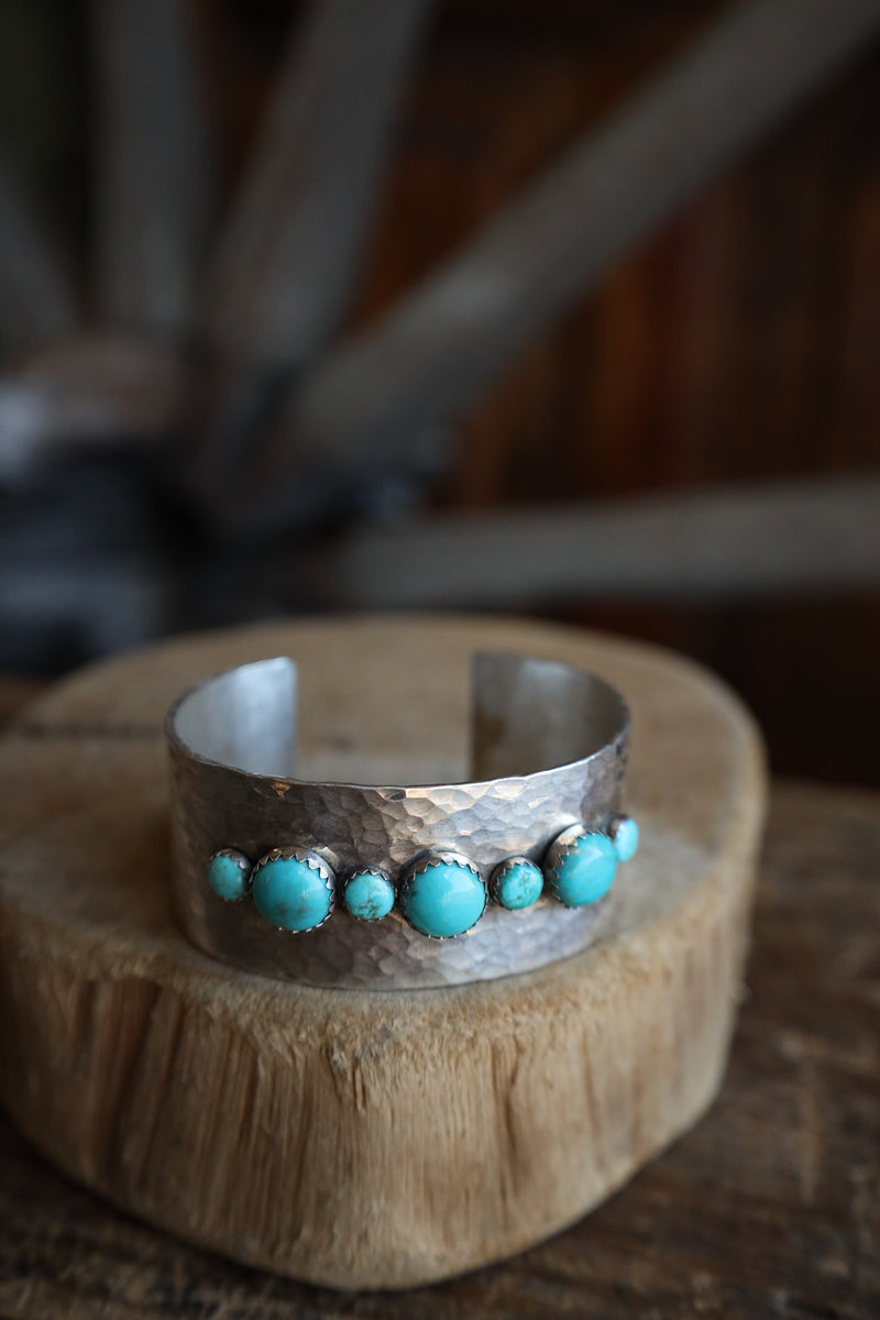 7 Turquoise Alternating 1" Cufff