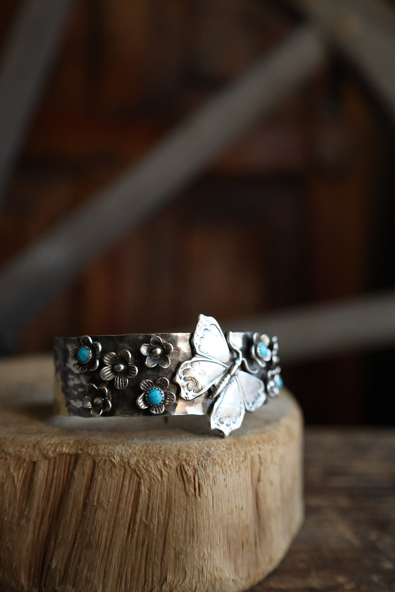 Richard Schmidt Butterfly 4 Turquoise Dots Flowers Cuff