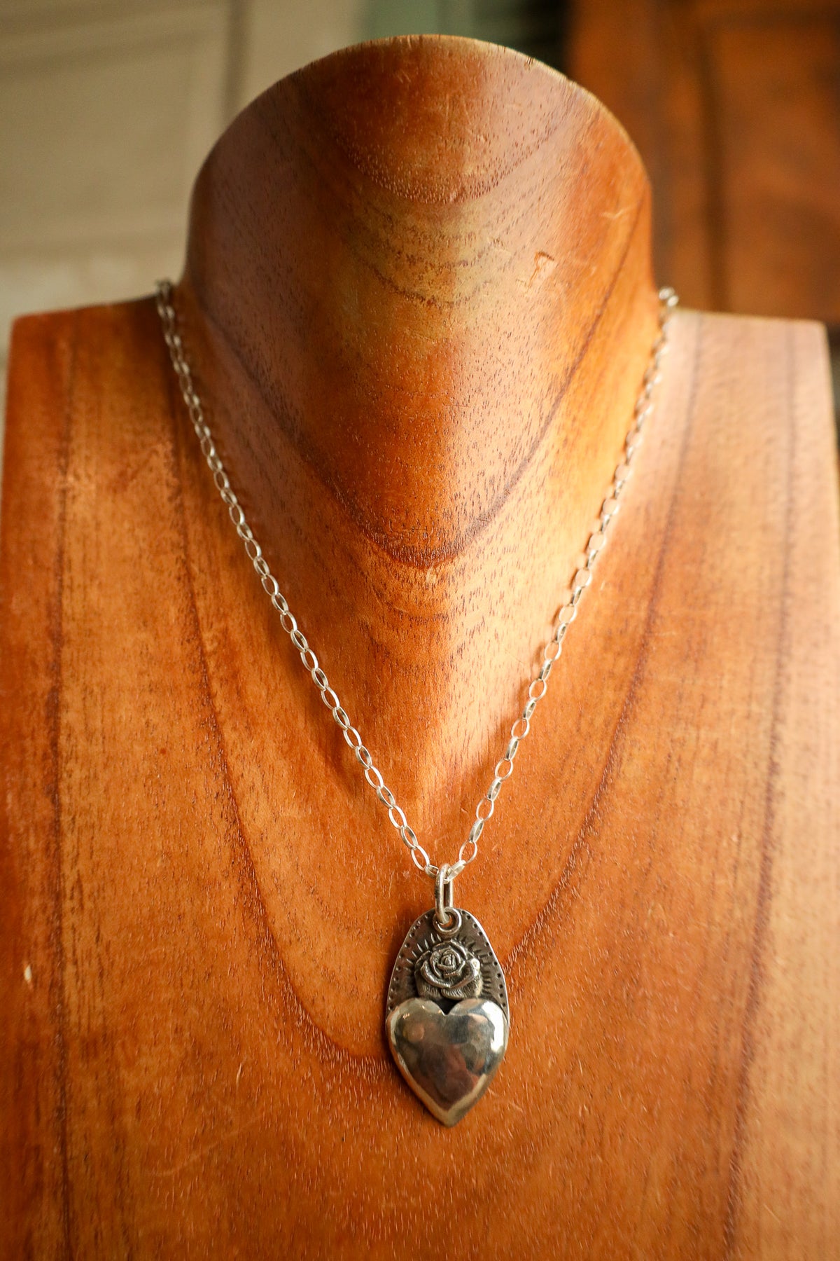 ★VINTAGE HOLLYWOOD★ Margaret Silky Necklace dsc05702_600.jpg?v=1533299260.063