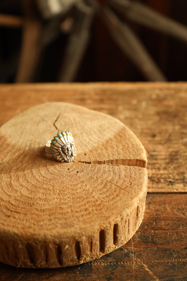 Mother Of Pearl Headdress Ring- Size 8.5