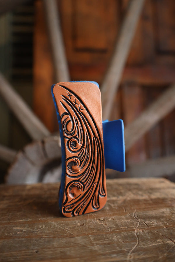 leather tooled claw clip 
