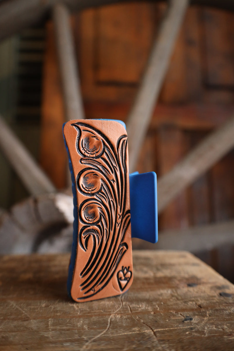 leather tooled claw clip 