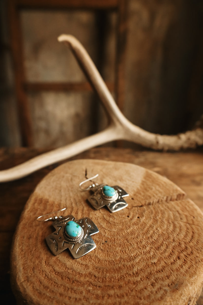 STERLING SILVER CROSS WITH TURQUOISE PEAR EARRING