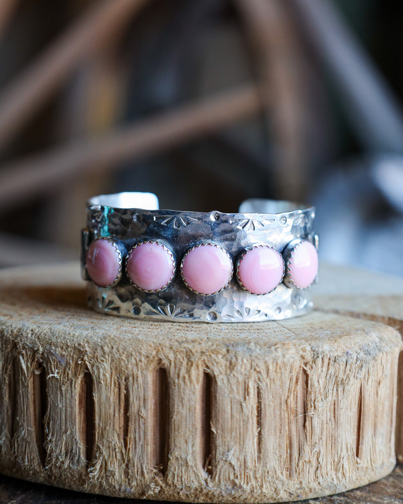 Richard Schmidt 5 Pink Conch Rounds 2 Crosses Cuff