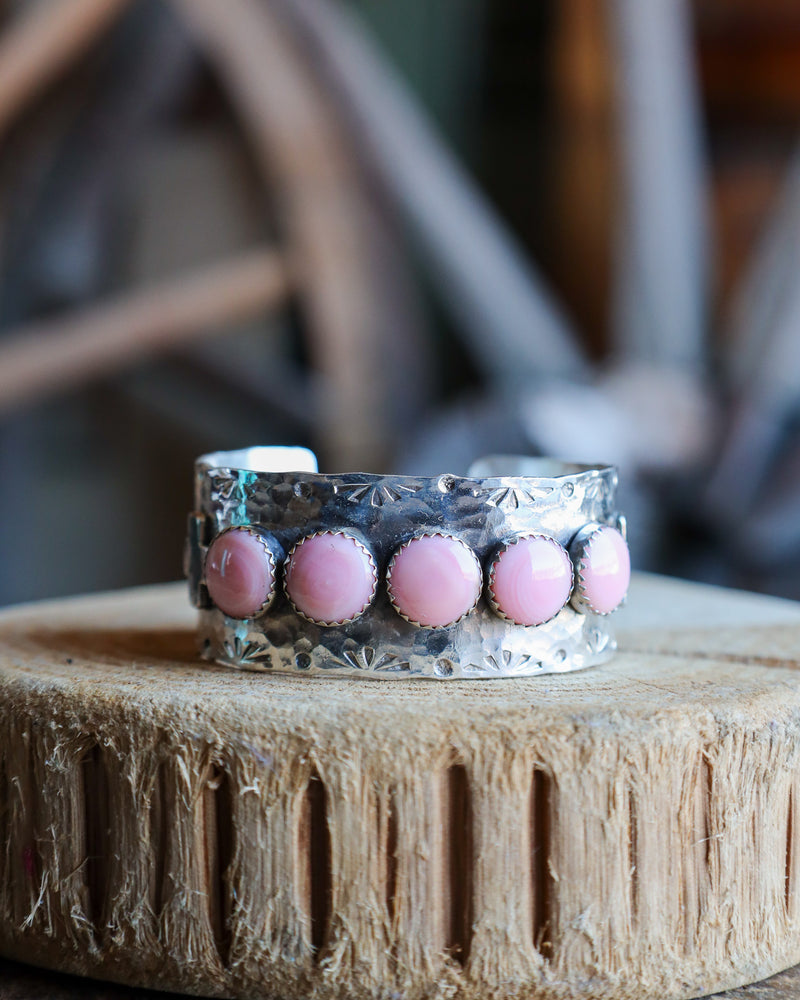 Richard Schmidt 5 Pink Conch Rounds 2 Crosses Cuff