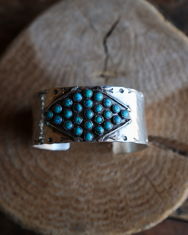 Richard Schmidt 25 Turquoise Dots 4 Arrows 1" Cuff