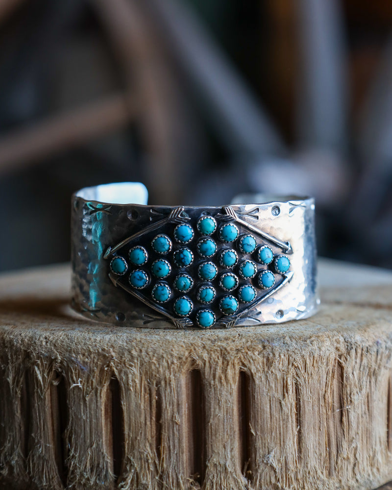 Richard Schmidt 25 Turquoise Dots 4 Arrows 1" Cuff