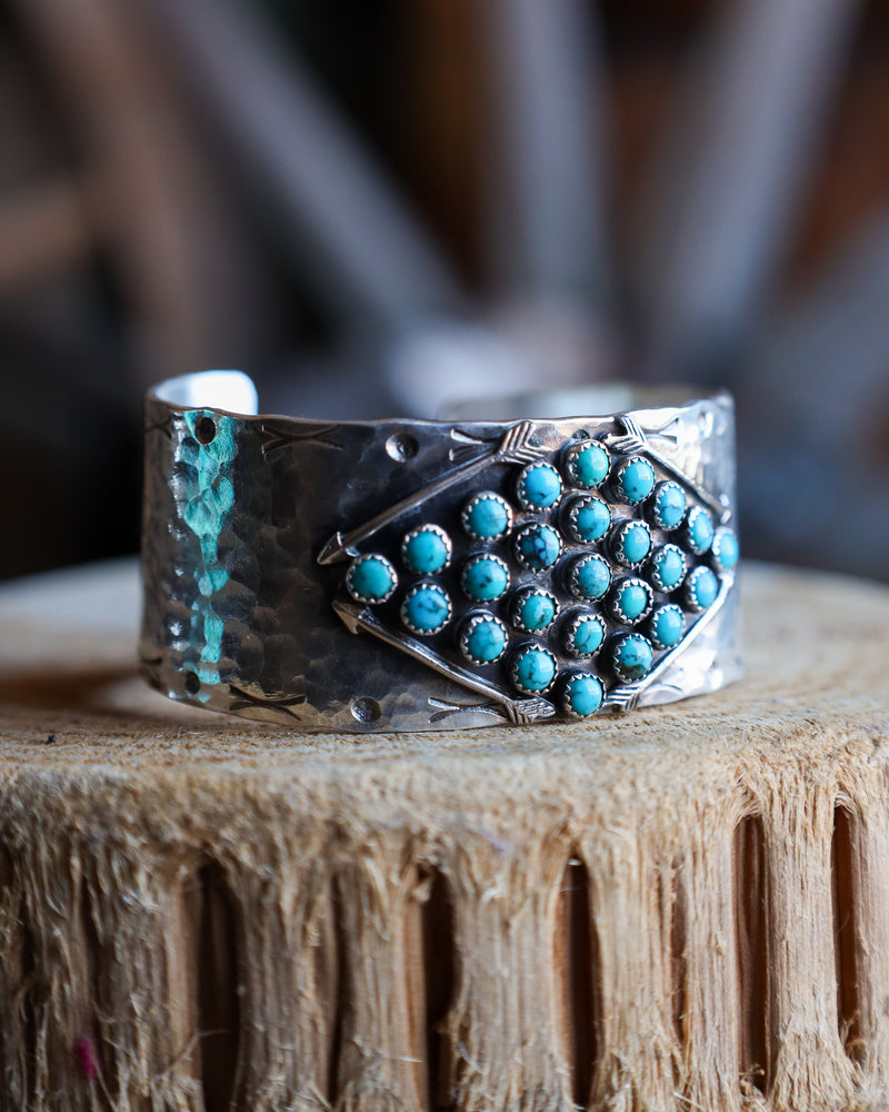 Richard Schmidt 25 Turquoise Dots 4 Arrows 1" Cuff