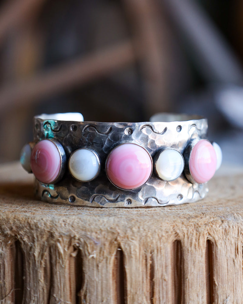 Richard Schmidt 3 Pink Conch 4 Mother Of Pearl Alternate Bracelet