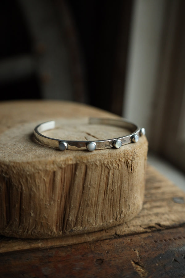 RICHARD SCHMIDT 5 MOTHER OF PEARL DOTS CUFF