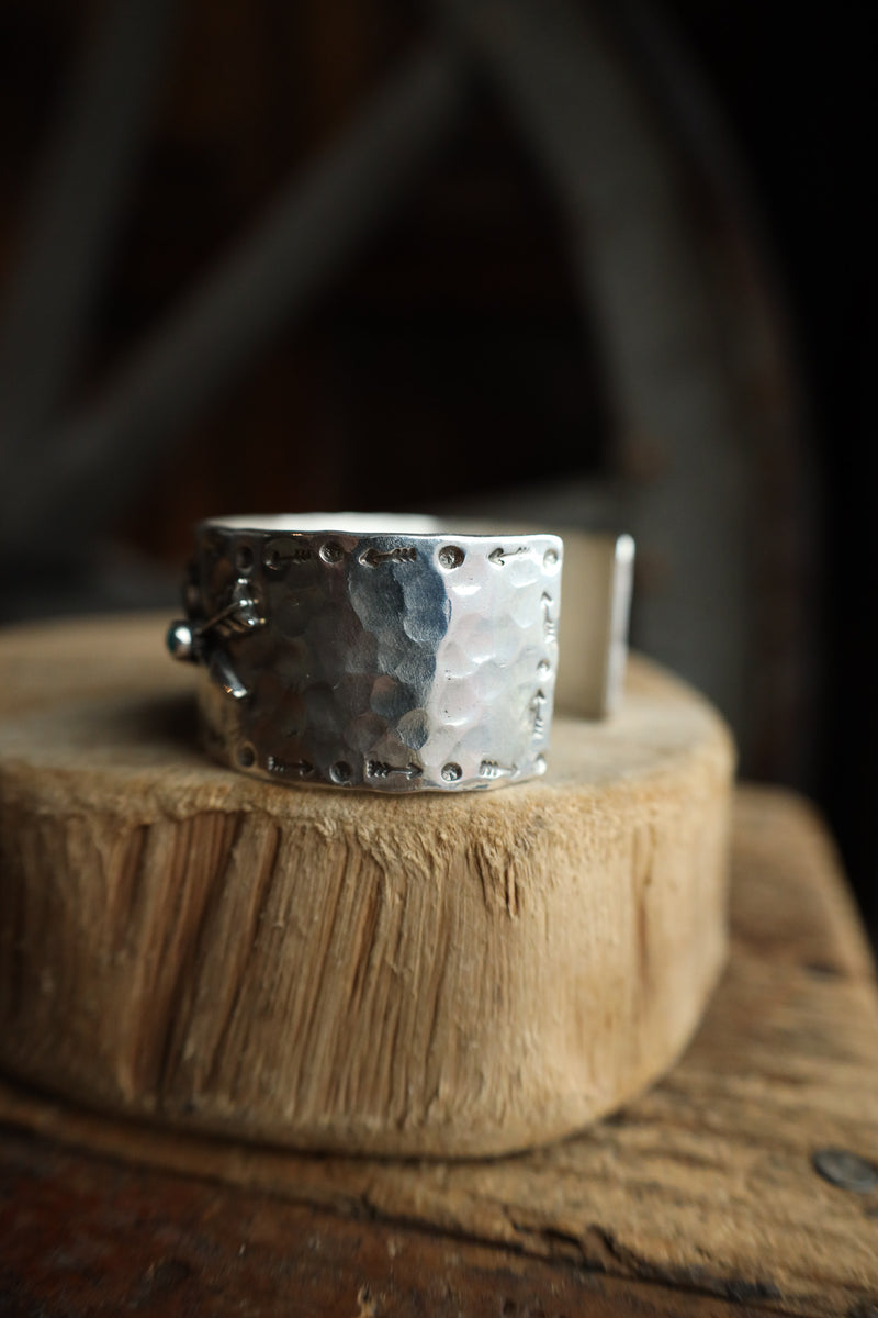 Richard Schmidt 3 Turquoise Cross Arrow 1" Cuff