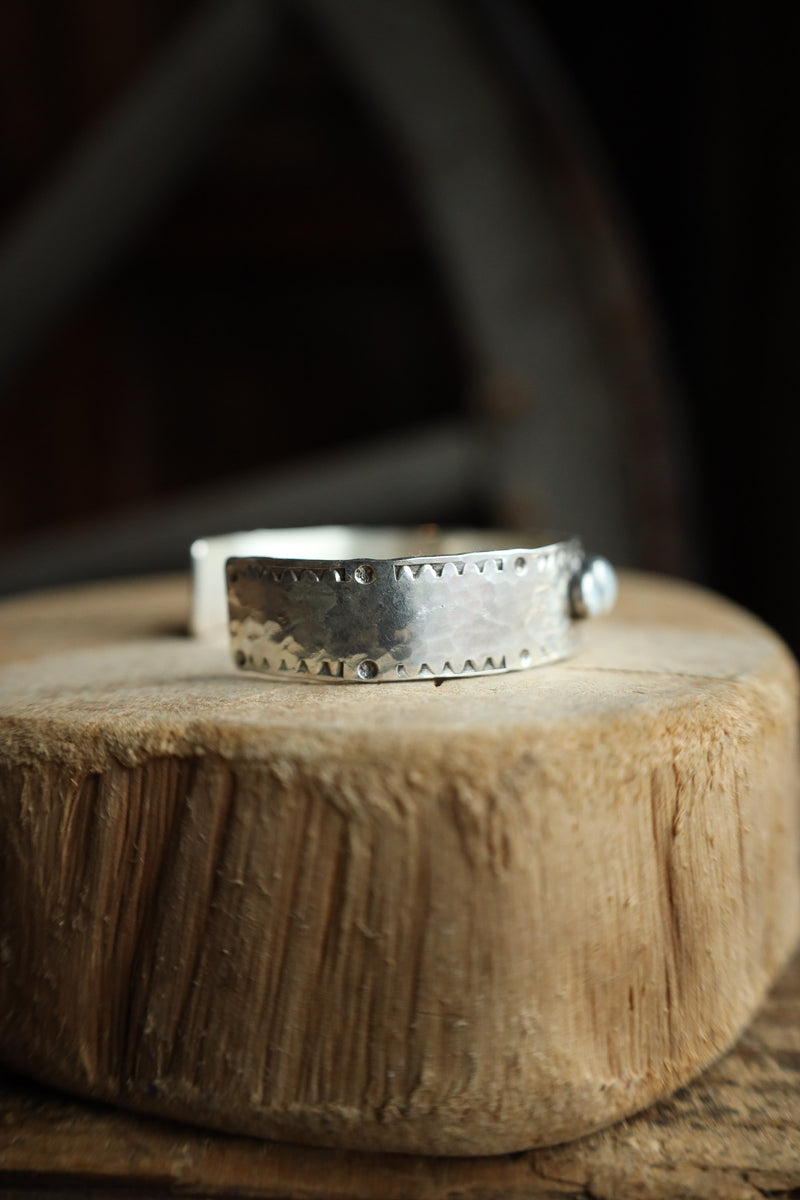 Richard Schmidt 3 Mother of Pearl Rounds 4 Small Mother of Pearl Rounds Cuff