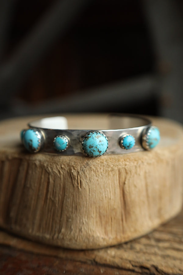 Richard Schmidt 3 Medium Turquoise Rounds 4 Small Rounds Cuff