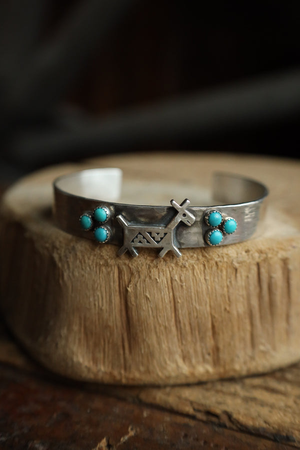 Richard Schmidt Horse Figure 6 Turquoise Dots Cluster Cuff