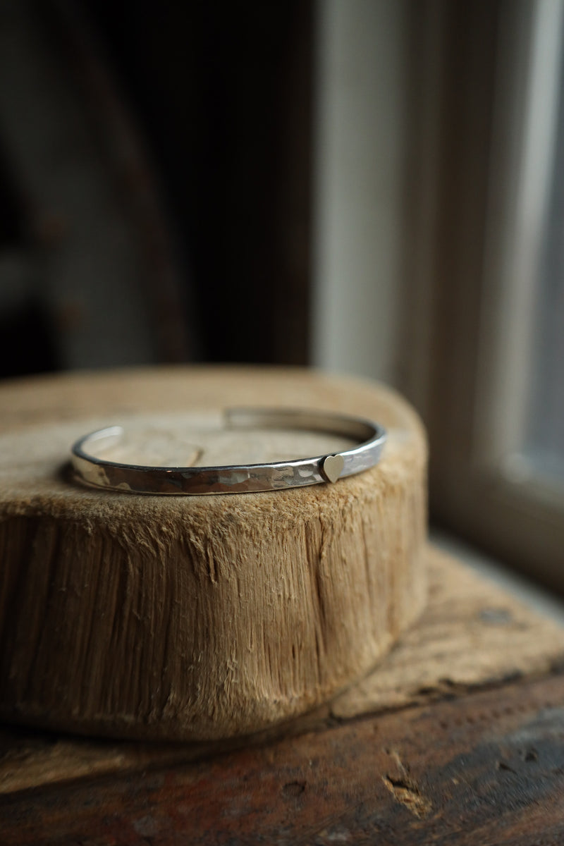 Richard Schmidt Gold Heart 4MM Cuff