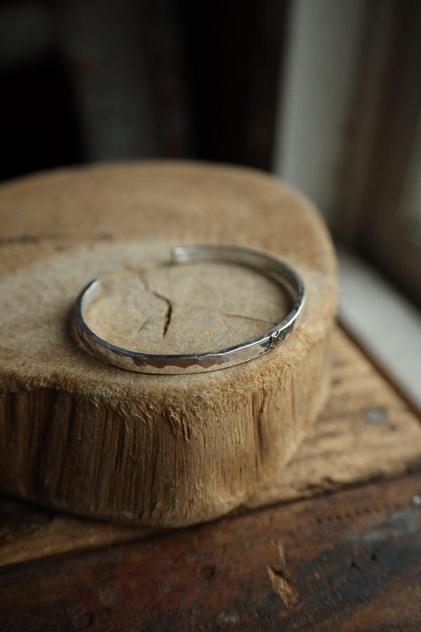 Richard Schmidt 4MM Gold Star Cuff