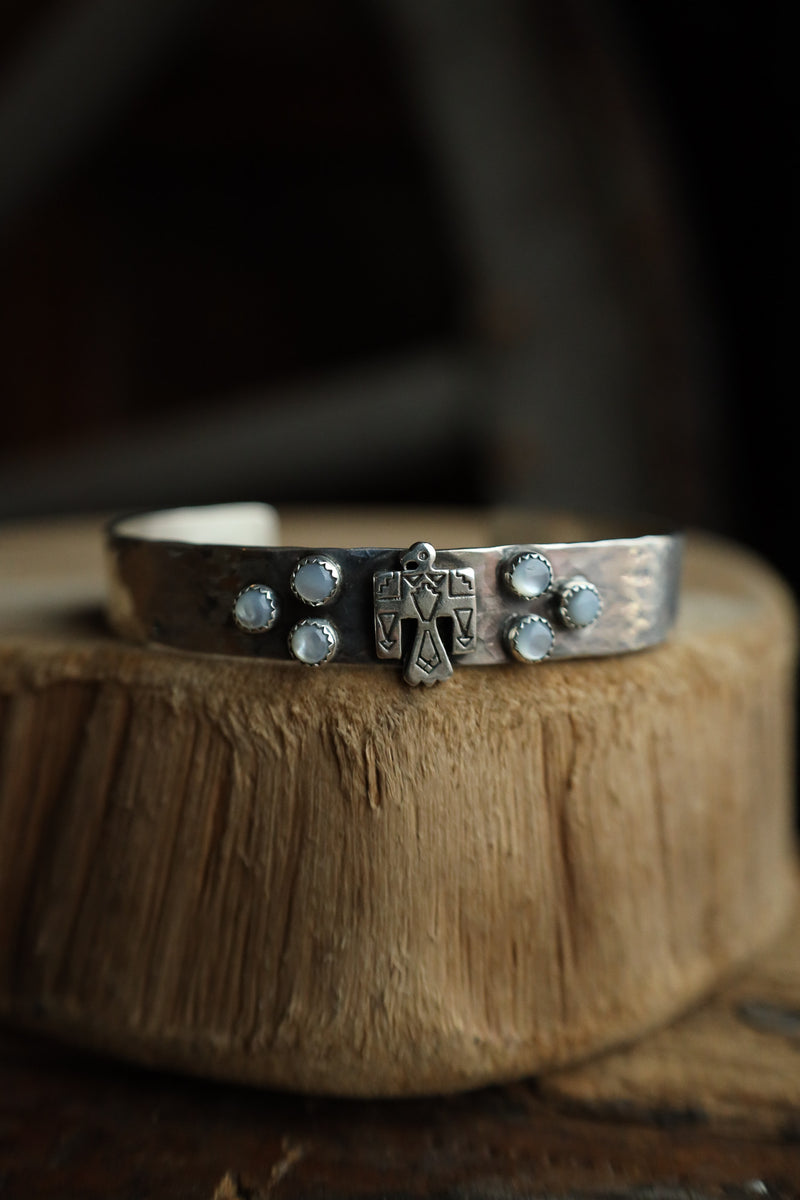 Richard Schmidt Thunderbird 6 Mother of Pearl Dots Cluster Cuff