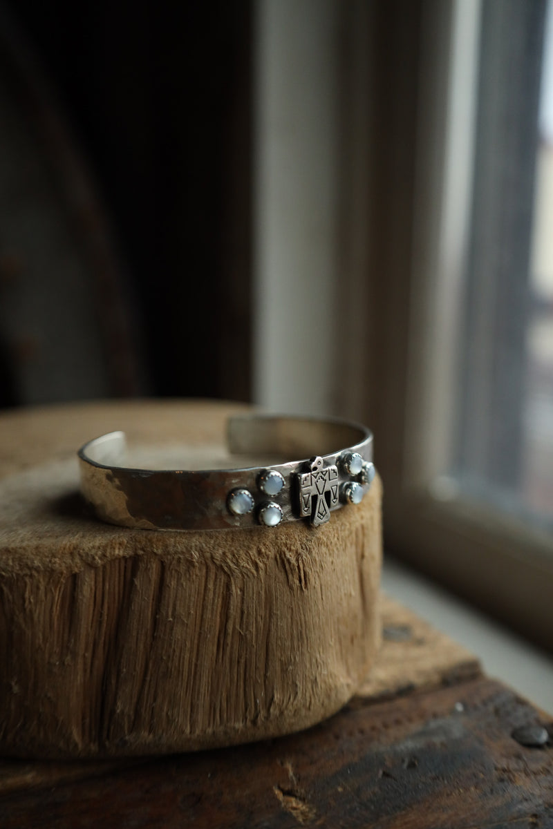 Richard Schmidt Thunderbird 6 Mother of Pearl Dots Cluster Cuff