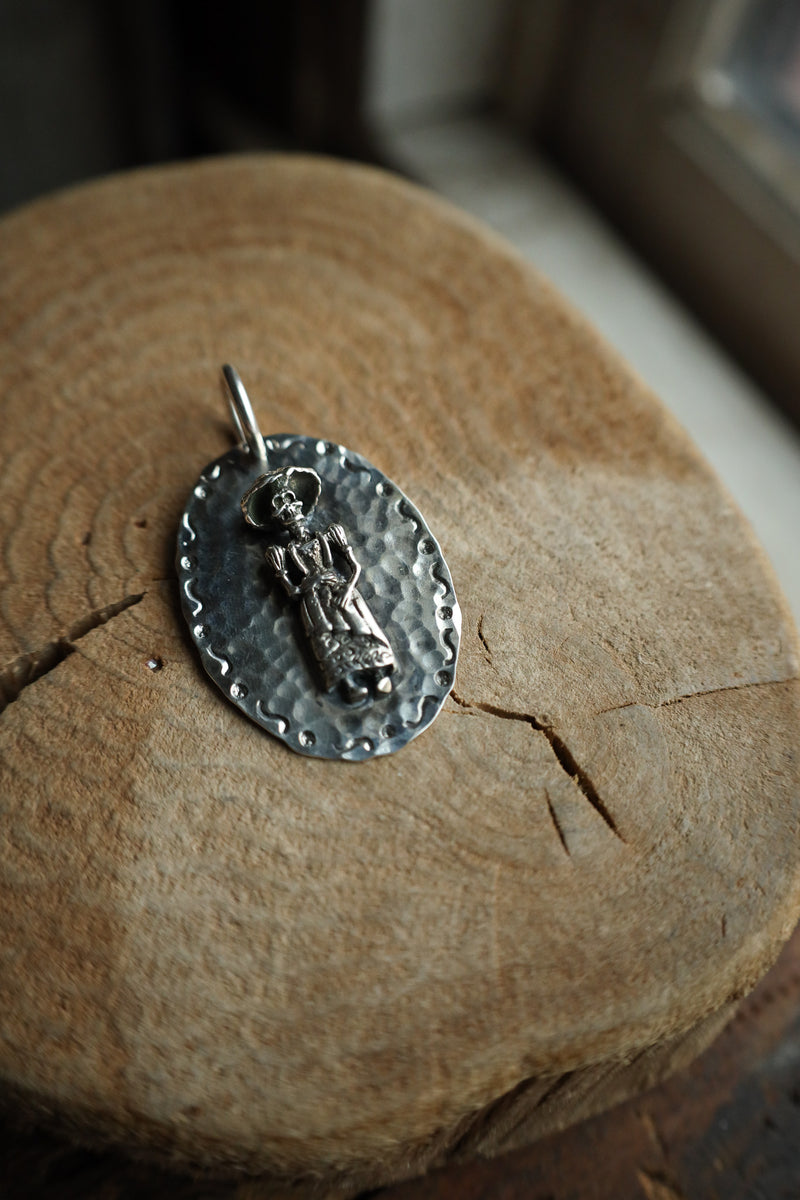 Richard Schmidt Day Of The Dead On Oval Pendant