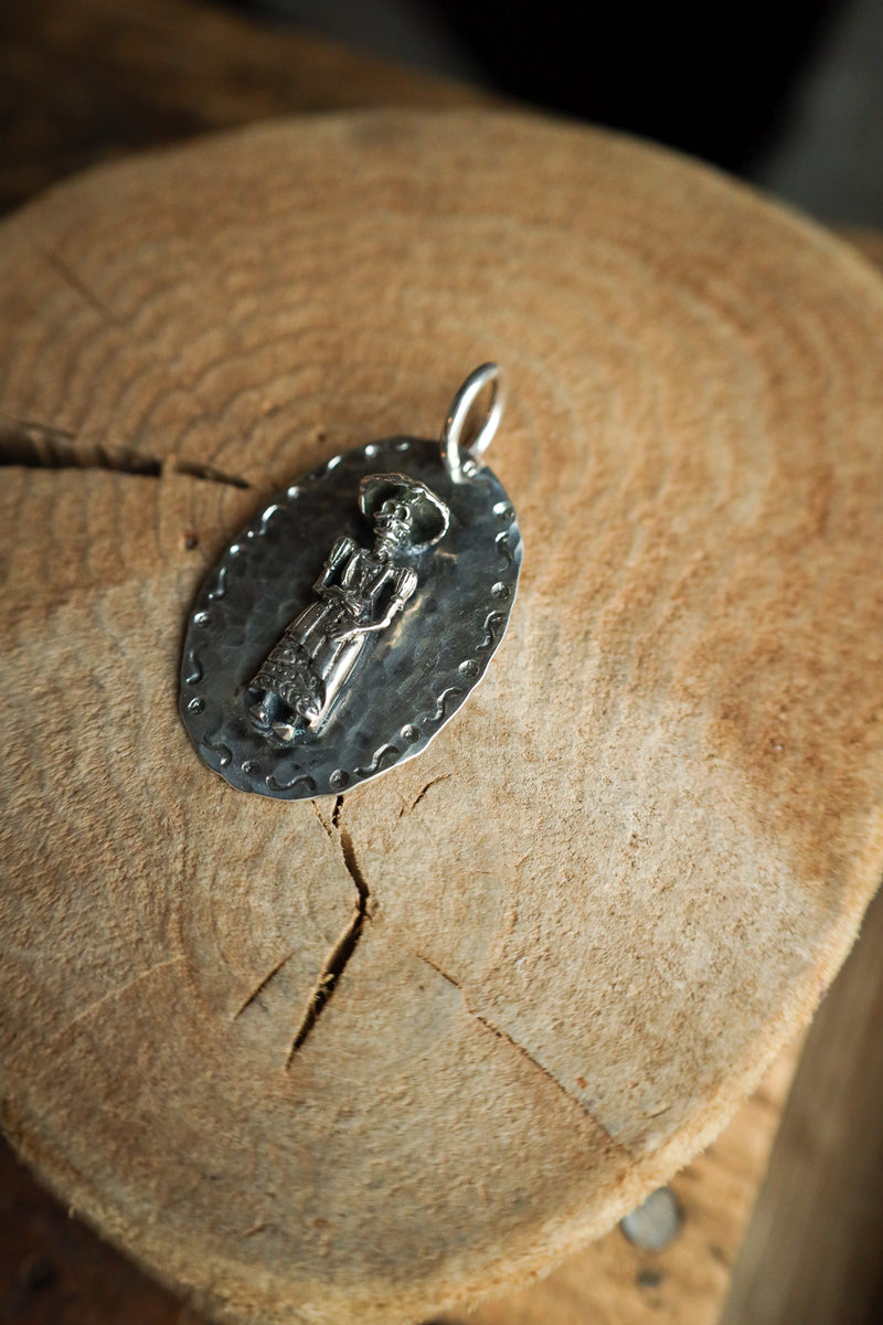 Richard Schmidt Day Of The Dead On Oval Pendant