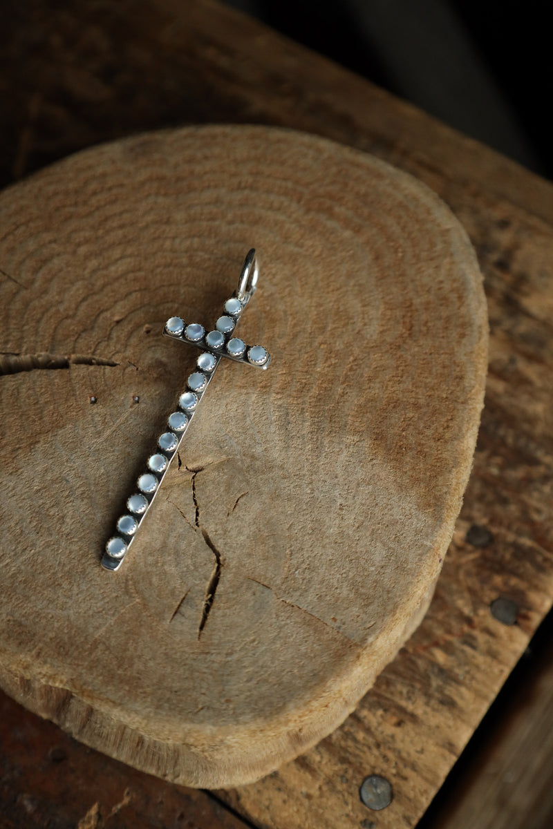 Richard Schmidt 17" Mother Of Pearl Dots Cross Pendant