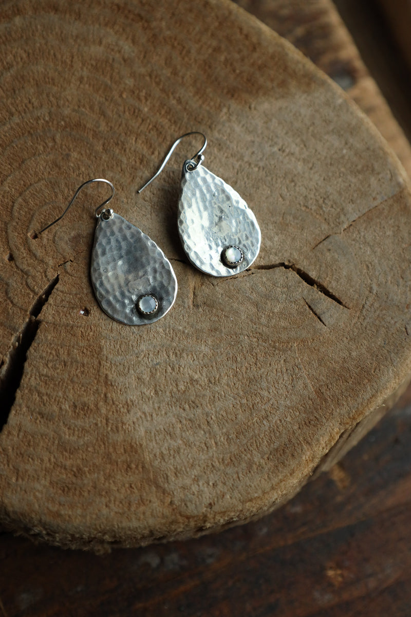 Richard Schmidt Small Teardrop Mother Of Pearl Dot Bottom Earring