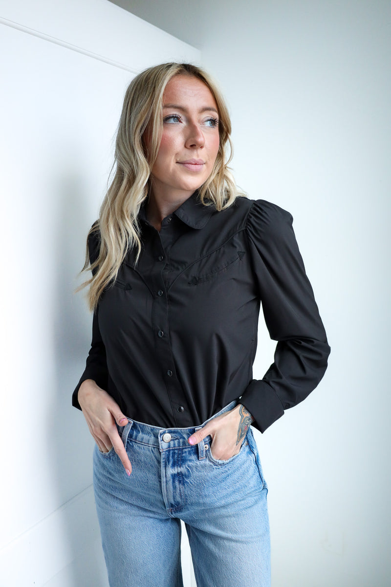 HOWDY HANNY BLACK WATER WICKING PUFF SLEEVE PEARL SNAP