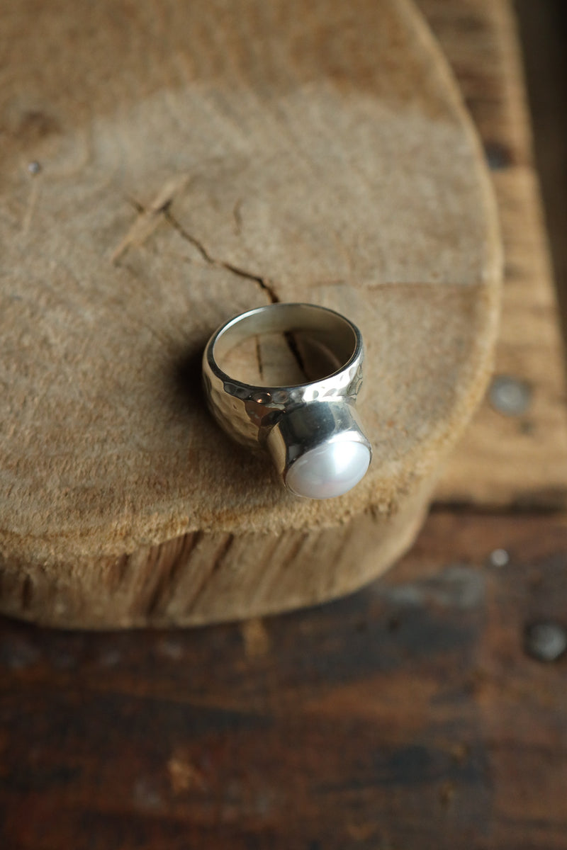 Richard Schmidt Pearl Standout Dome Ring- Size 9