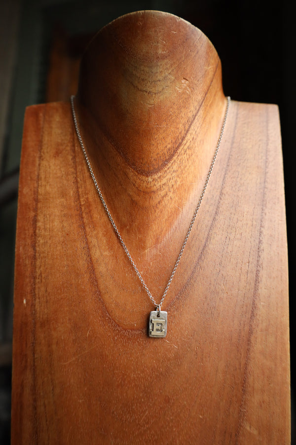 Richard Schmidt 18" Gold E Initial Necklace