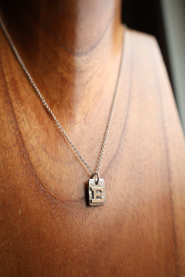 Richard Schmidt 18" Gold E Initial Necklace