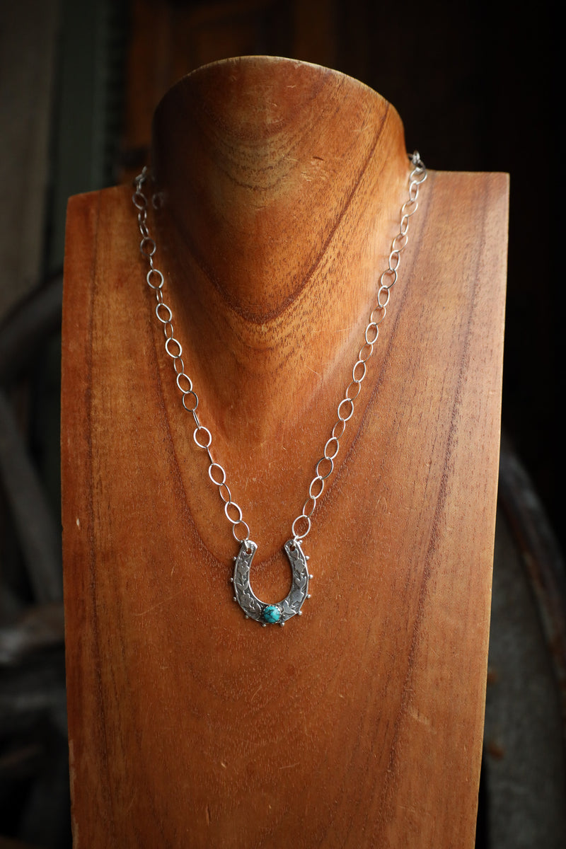 Richard Schmidt Horseshoe With 1 Turquoise Link Chain Necklace