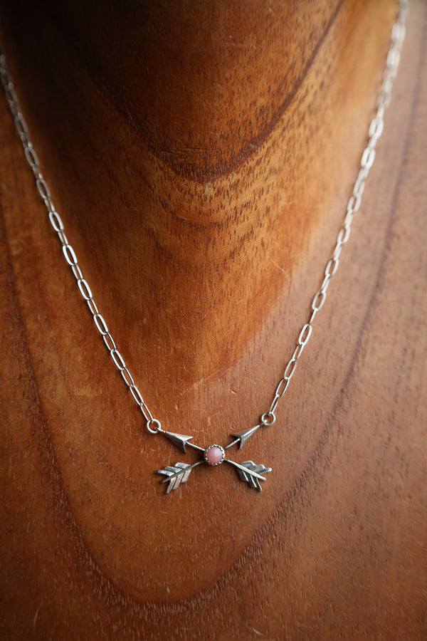 Richard Schmidt 16" Crossed Arrows Pink Conch 16" Necklace