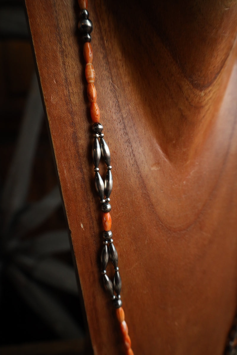 Richard Schmidt 32" Spiny Oyster Barrels Tapered Navajo Pearls Necklace