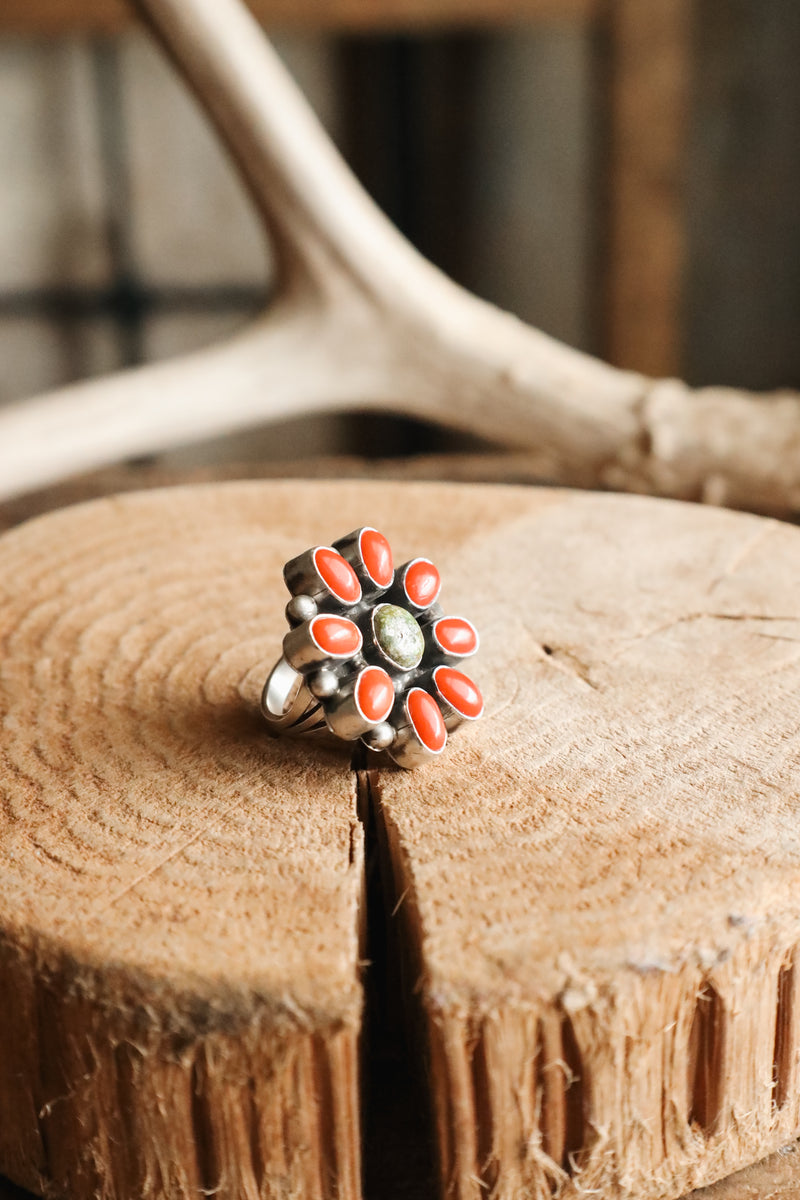 CORAL OVALS WITH GREEN TURQUOISE ROUND RING- SIZE 5