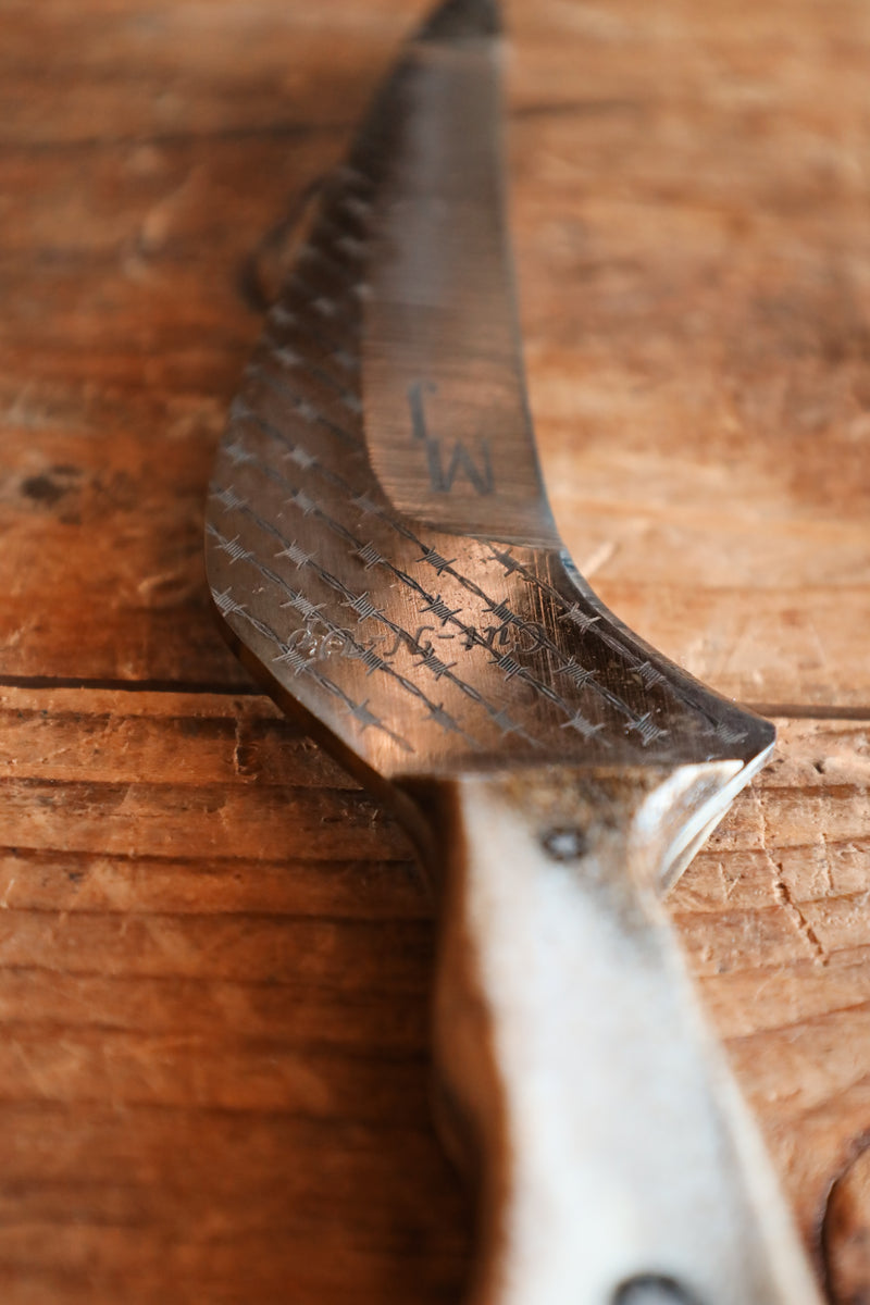 EXOTIC TEXAS KNIVES ELK HORN CUT-N-UP KNIFE