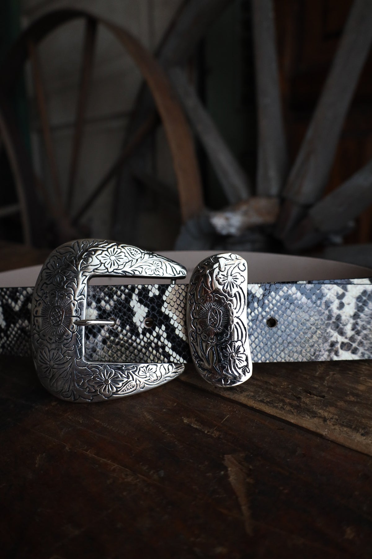 STREETS AHEAD BIG BUCKLE BELT- BLACK SNAKE – Maverick Fine  display picture 3