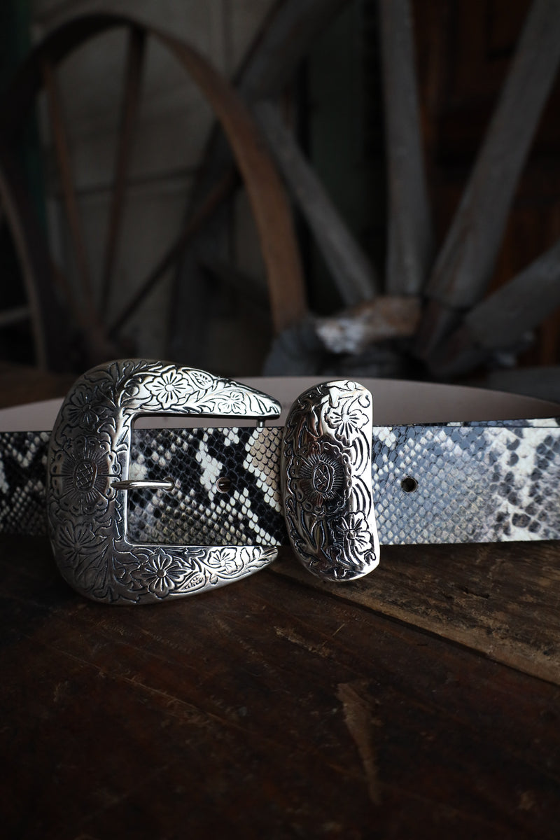 STREETS AHEAD BIG BUCKLE BELT- BLACK SNAKE – Maverick Fine  display picture 1