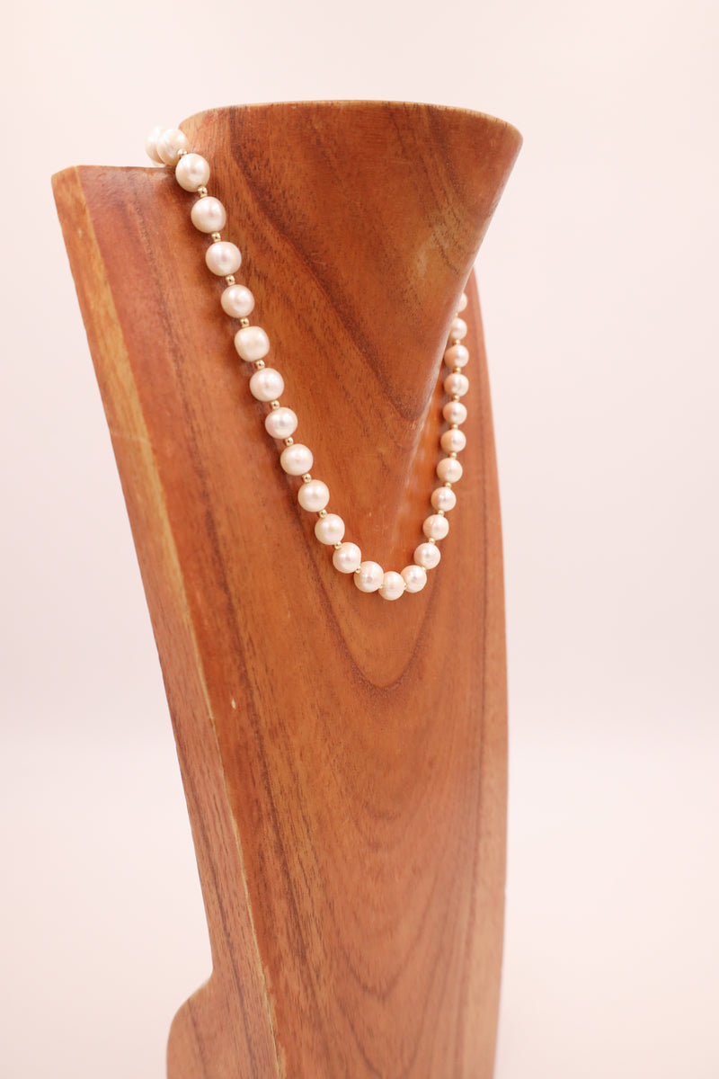 KORI GREEN PEARLY NECKLACE 