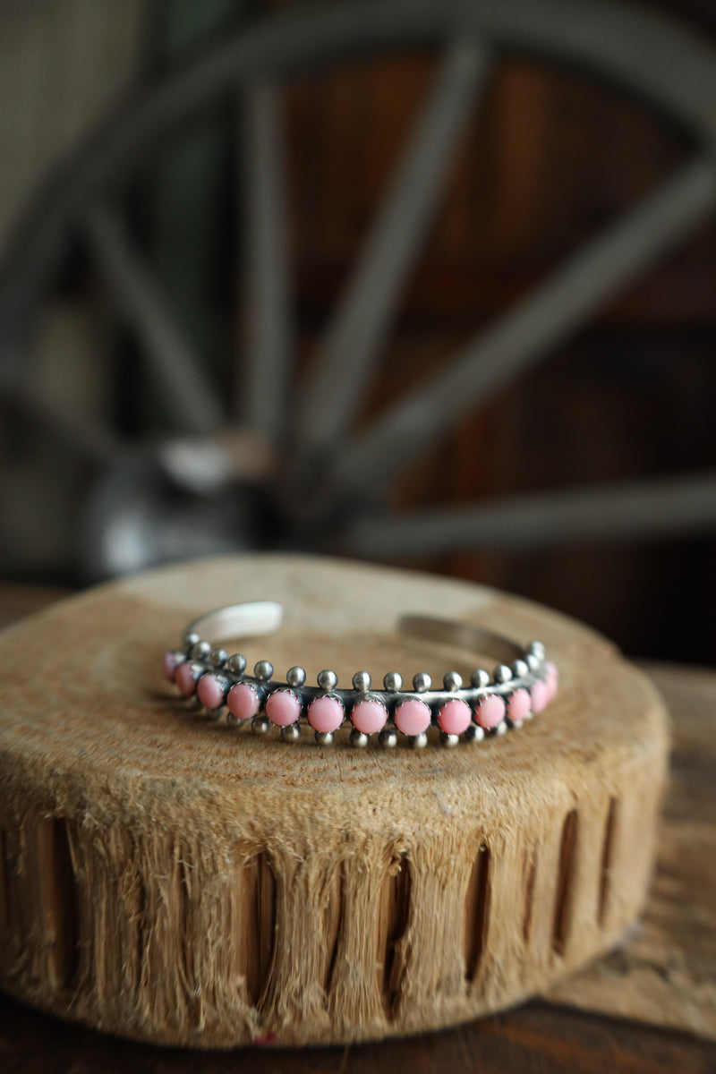 14 Pink Conch Stone Cuff Bracelet