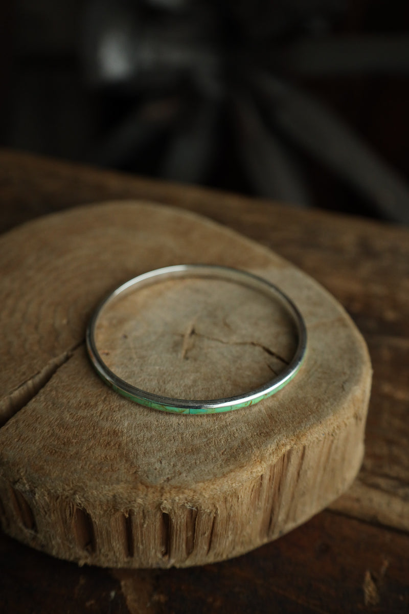Peyote Bird Green Turquoise Infinity Inlay Bangle 